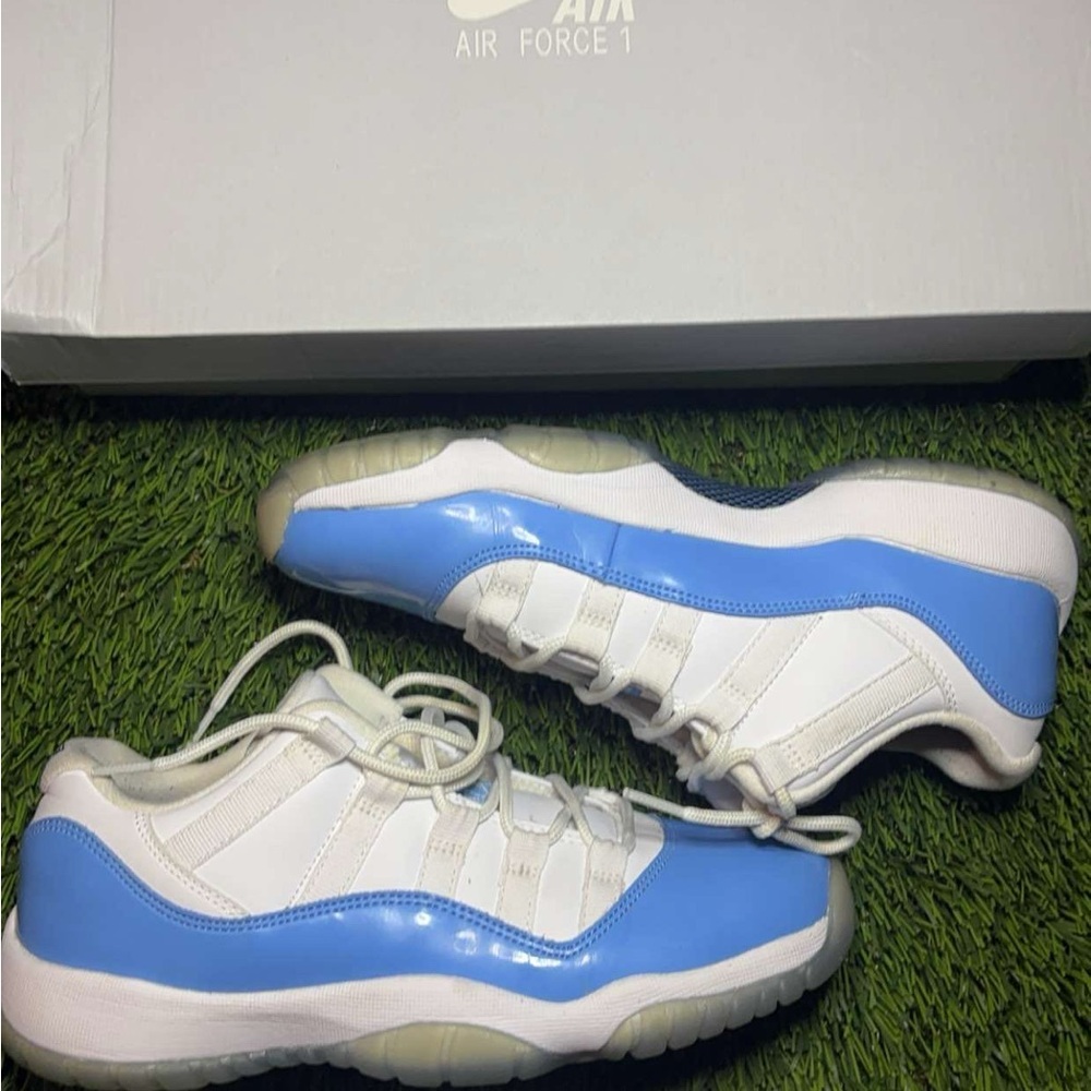 Jordan 11 retro low university blue